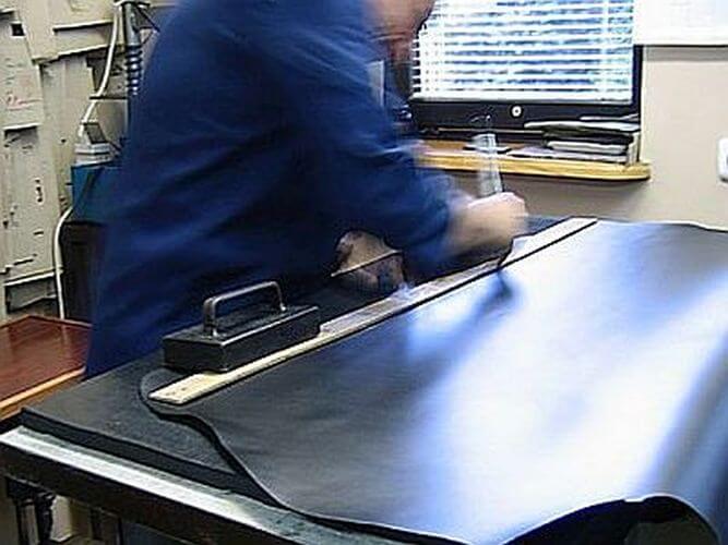 Artleder_hand cut-1